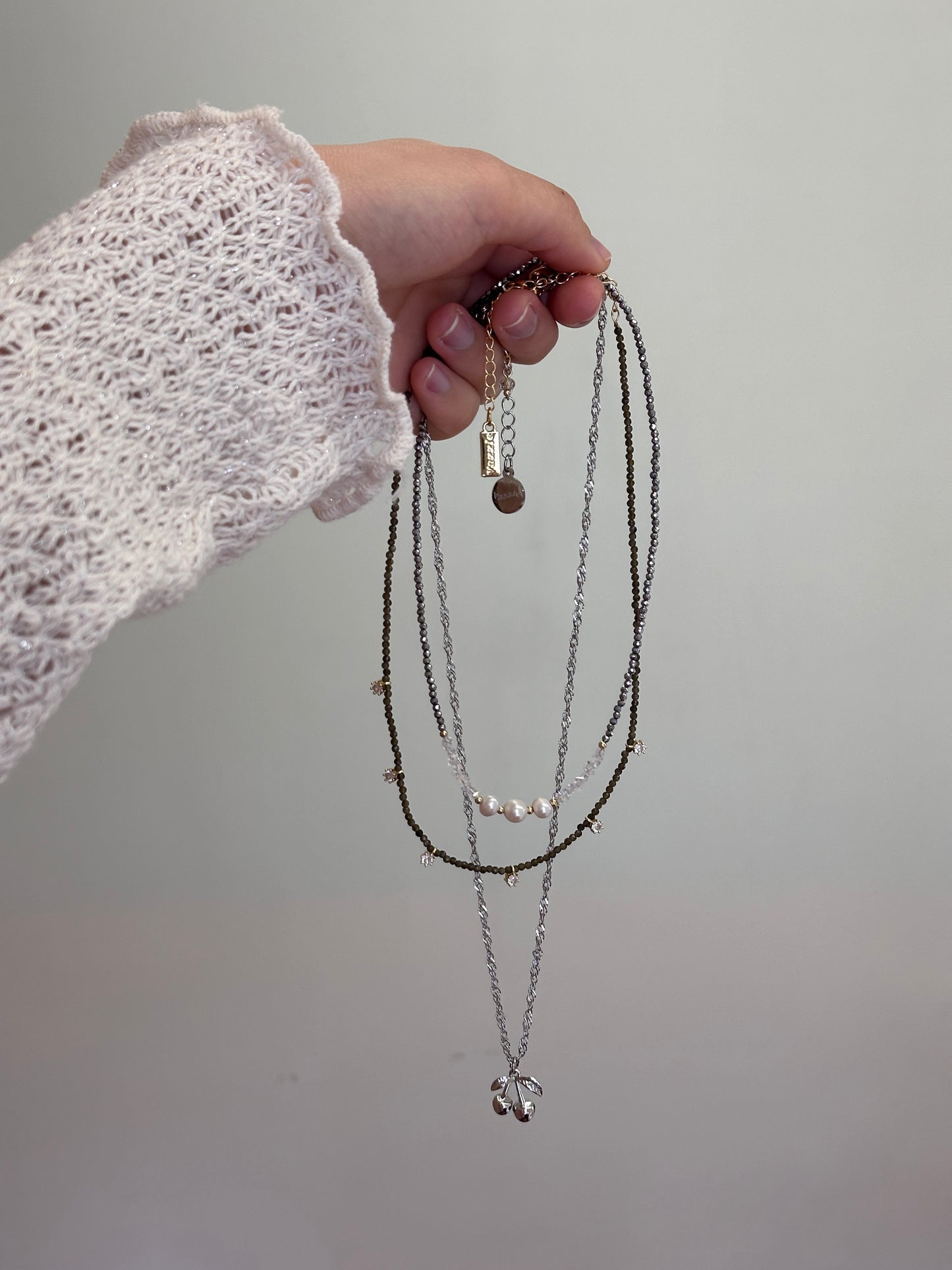 銀色櫻桃鈦鋼鎖骨長鏈 Silver Cherry Silver Necklace