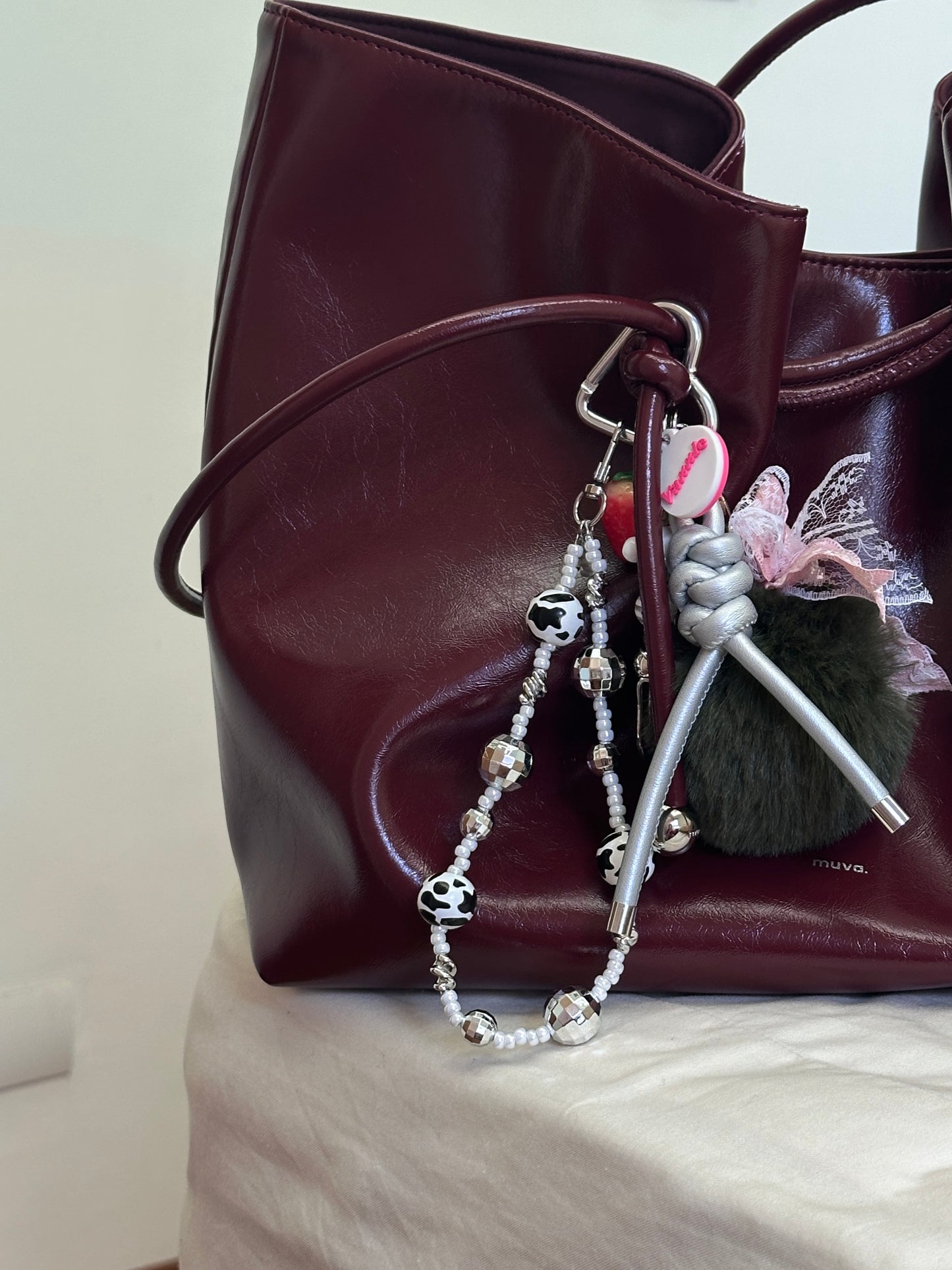 DISCO球乳牛珠玻璃珠項鍊Have Fun Tonight Beads Necklace